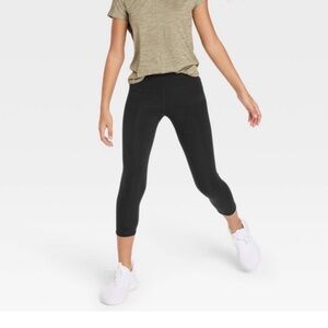 All in Motion Girls' Core Cropped Leggings - Black size XL (14). NWT